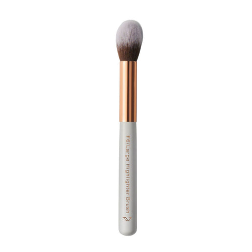 Pigment Play Large Highlighter Brush 1 Piece