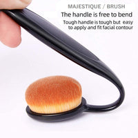 Majestique Oval Face Makeup Brush 1 Piece
