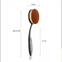 Majestique Oval Face Makeup Brush 1 Piece
