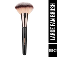 Lyon Beauty USA LARGE FAN BRUSH