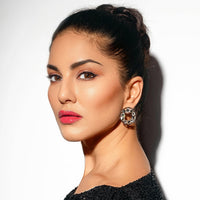 Star Struck by Sunny Leone Intense Matte Lipstick