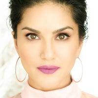 Star Struck by Sunny Leone Long Wear Lip Liner