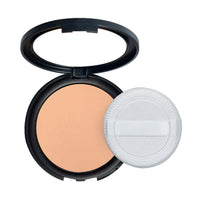 Star Struck by Sunny Leone Compact Powder