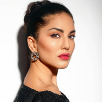 Star Struck by Sunny Leone Liquid Lip Color