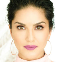 Star Struck by Sunny Leone Liquid Lip Color