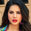 Star Struck by Sunny Leone 3PC Lip Kit (Lipstick + Lip Gloss + Lip Liner)