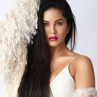 Star Struck by Sunny Leone Long Wear Lip Liner