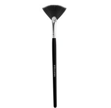 Majestique Fan Brush 1 Piece